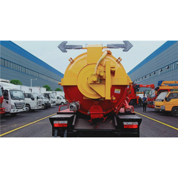 4X2 8500Liter vacuum sewage suction truck