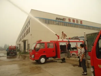 Famous 3CBM Water And Foam Fire Fighting Truck 170HP