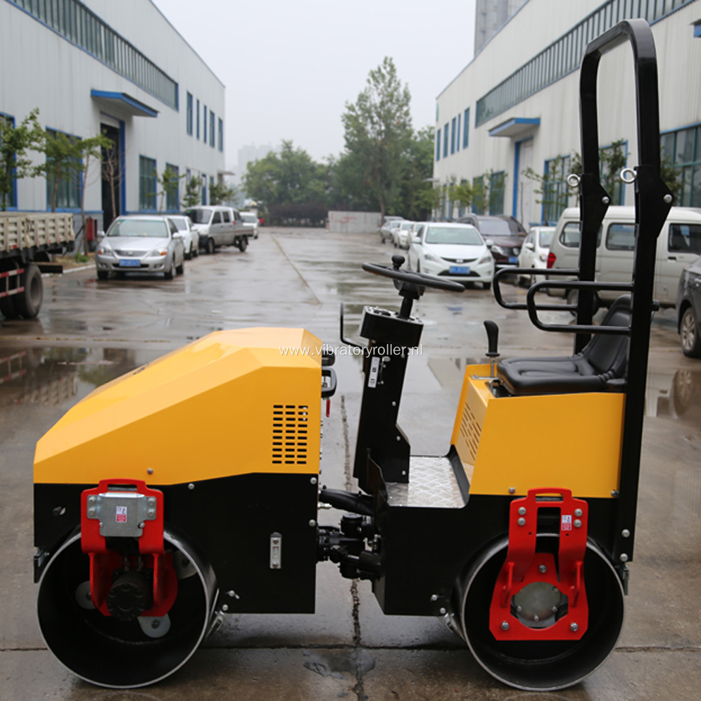 Small Double Drum Vibratory Roller Compactor For Asphalt