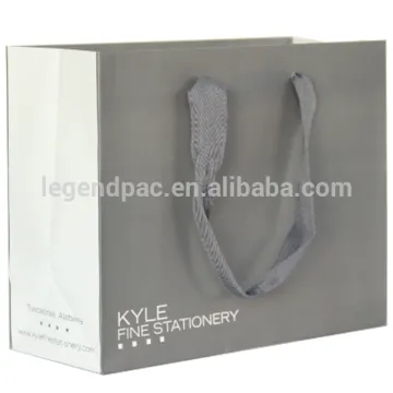 Classical luxury jewelry shopping bag