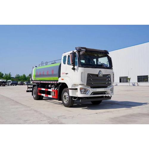 HOWO 4x2 water tank truck in saudi arabia