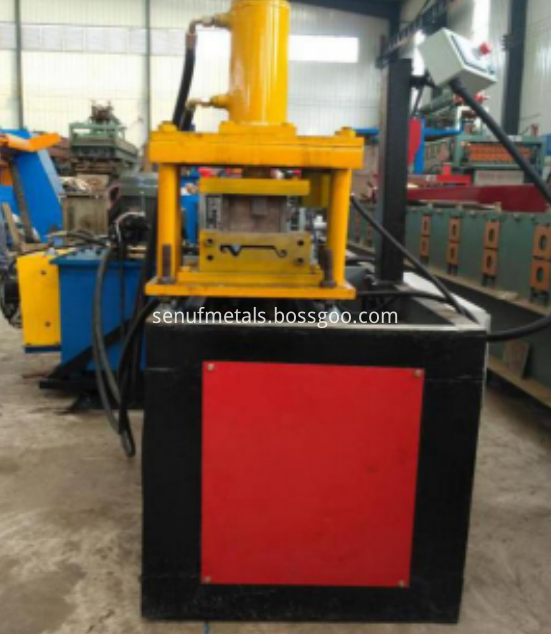 Roll Shutter Door Machine1