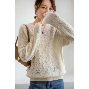 Oversized cashmere jumper with round neck