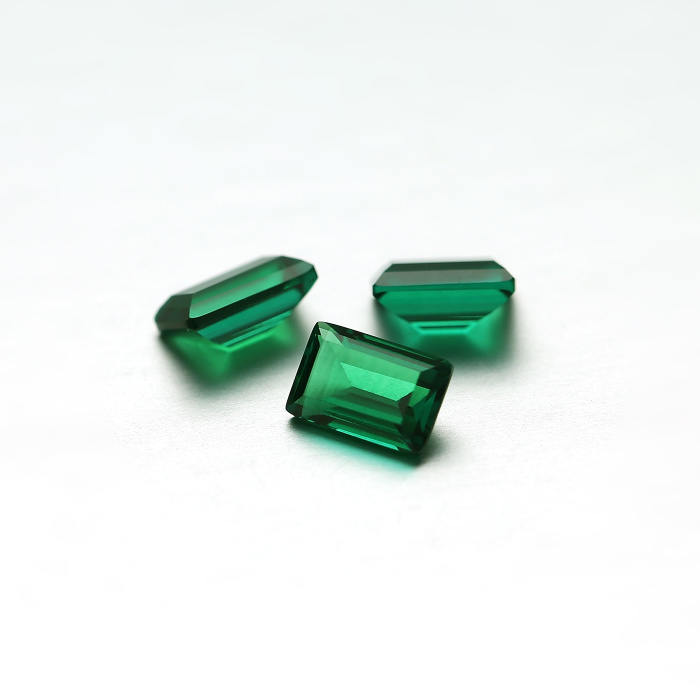 Bánh mì baguette ngọc lục bảo của Zambian Lab Grown cắt 4x6 mm