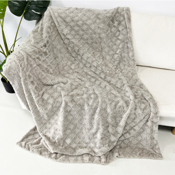 High-Quality Geometric Plush Blankets for Winter and Autumn: Customizable PV Plush Soft Blankets