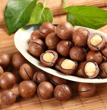 100% Natural Cold Pressed Macadamia Nut Oil