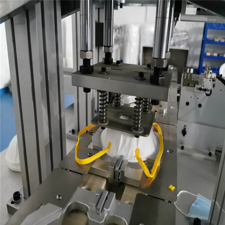 آلة صنع قناع شكل كأس الجراحية الأوتوماتيكية