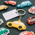 Изготовленный на заказ брелок из мягкого ПВХ с гибким дизайном автомобиля