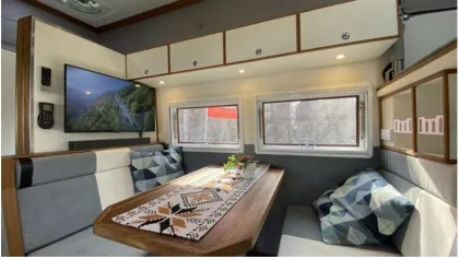 Affordable Luxury RV: Dongfeng MENGSHI Recreational Vehicle with 6AT Cummins Engine