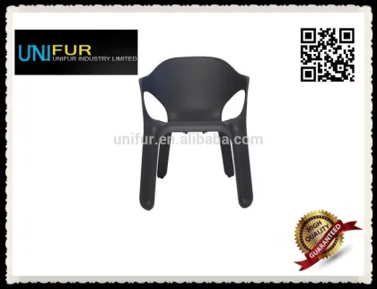 Replica Jerszy Seymour stackable armrest magis easy chair