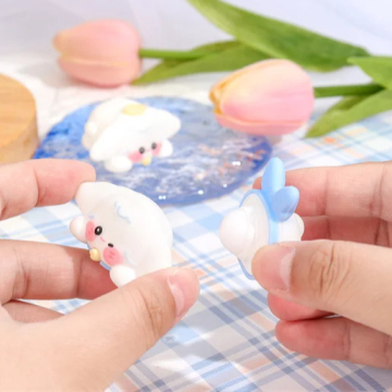 Organic Moisturizing Honey Peach & Honey Melon Scented NAOMI Doll Shaped Lip Balm