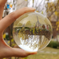 Bola de cristal de fotografia clara