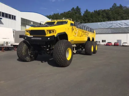 Desert sightseeing Off-road vehicle