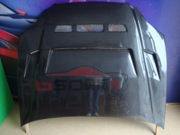 Carbon Fiber Bonnet/Hood for 96-98 Honda Vent Style Hood