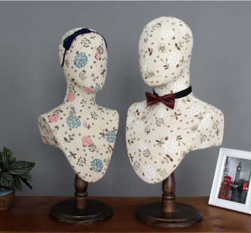 Hat and scarf for window display fabric mannequin head