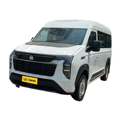 Sinotruk Pioneer Officer V