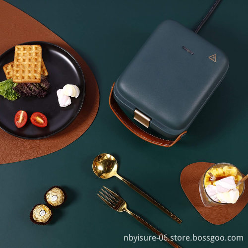 Mini Waffle Maker: 3-in-1 Removable Plates for Sandwiches and Bubble Waffles