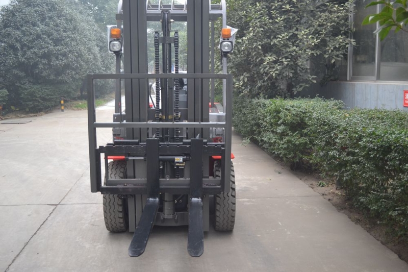 Electric Fork lift Machine