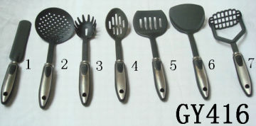 hanging utensil set