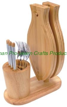 Wooden knife block with cutting board