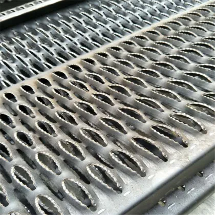 Perforated Metal Anti-slip Tread Plate/Stair Tread
