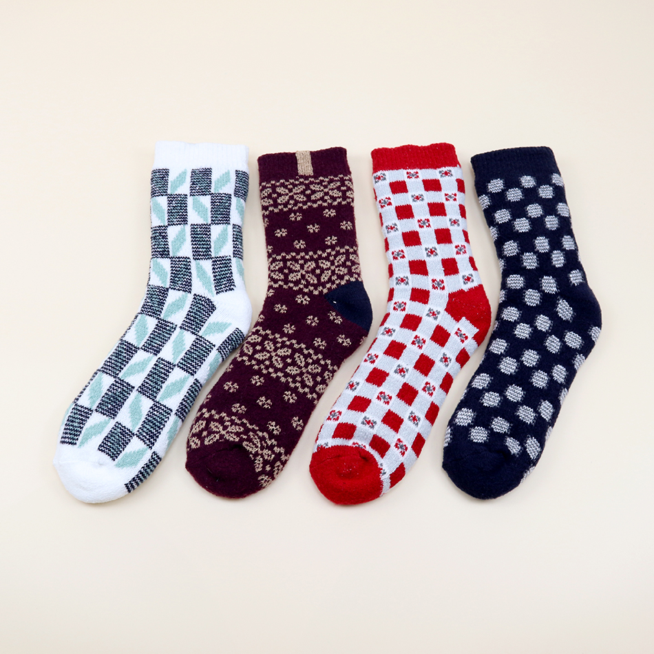 Warm and comfortable indoor socks in winter