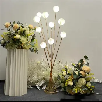 Wholesale Wedding Decorations: Olive Lily Wrought Iron Props and Apple Tree Road Lamp Ornaments