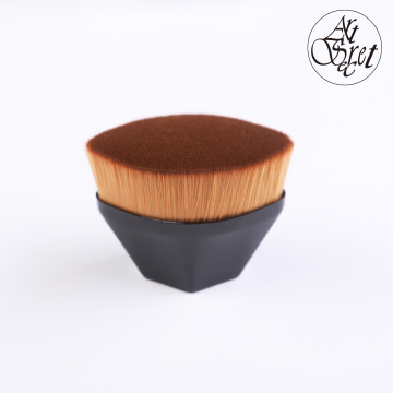 High-Quality Foundation Brush for Even Coverage