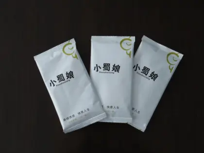 Automatic single wet tissue packing machine