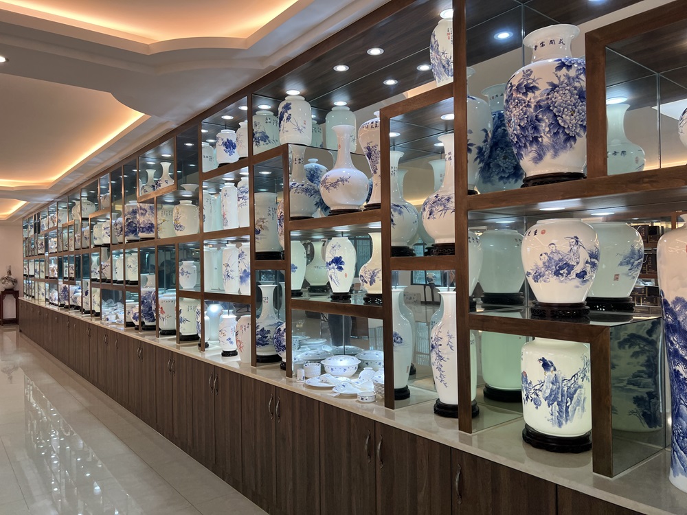 Ceramic Sample Display