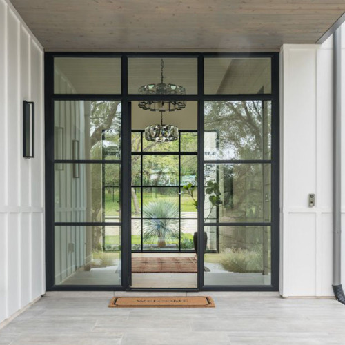 Двери в алюминиевой раме со стеклом