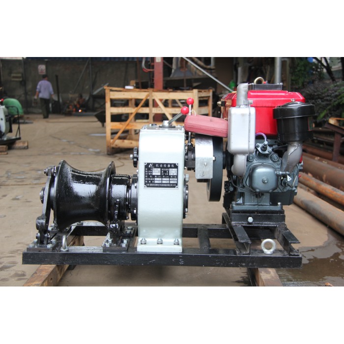 8トン電動グラインダー（ベルトドライブ）