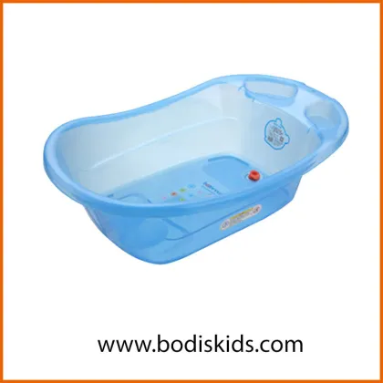Transparent baby bathtub