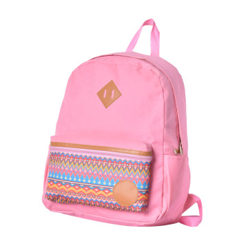 As mochilas de estudantes infantis geralmente são projetadas para serem leves, duráveis ​​e têm espaço de armazenamento suficiente para que as crianças possam facilmente