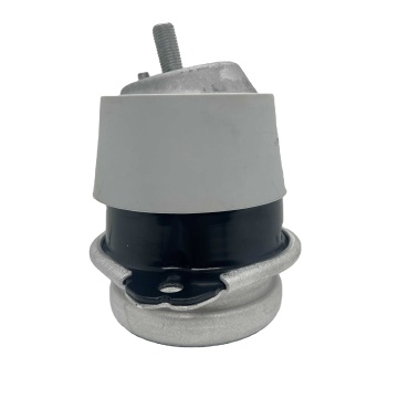 Auto Parts Engine Mount for Audi Q7 and VW Touareg