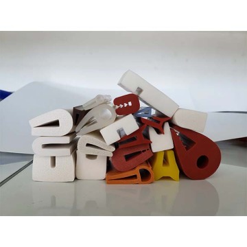 Rubber Seal Strip shape sponge epdm foaming rubber seals strip Supplier