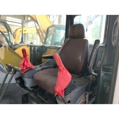 Used Komatsu PC128/PC138 12 Ton Engineering Machinery