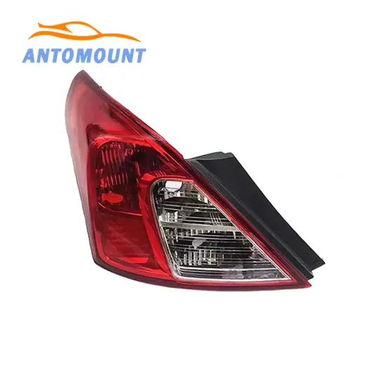 Uda Car Tail Lamp Auto Parts for NISSAN SUNNY 2011-2014 (26555-3AW0A/26550-3AW0A)