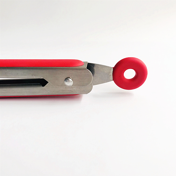 MULTI-PURPOSE USAGES Silicone Tongs MULTI-PURPOSE USAGES Silicone Tongs