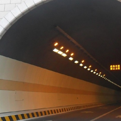 Тытанавая тунэльная панэль панэлі