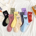 재미있는 만화 패턴의 사랑스러운 긴 양말