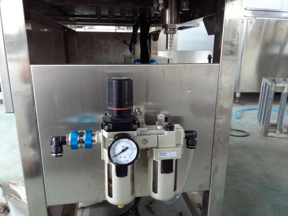 Semi Automatic Aerosol Filling Machines 11