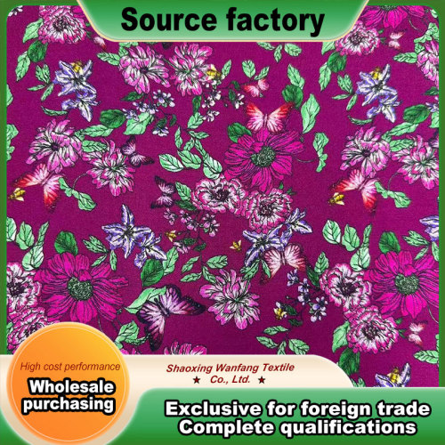 Bordo tabanda rengarenk çiçekler