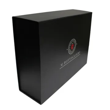 Magnetic Closure Luxury Clothing Custom Gift Box