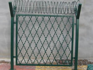 High Quality Welded Razor Barbed Wire Mesh