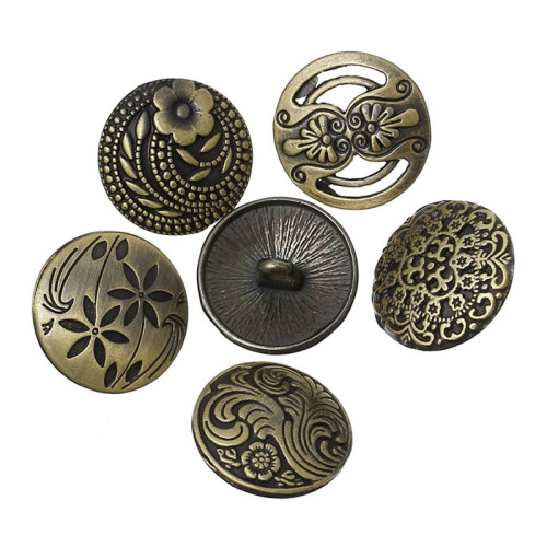 Ces boutons en métal mélangés fleur argent antique