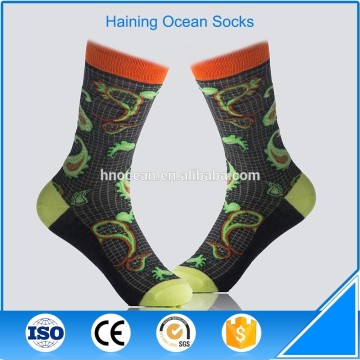 Chic style pattern active adults custom jacquard socks