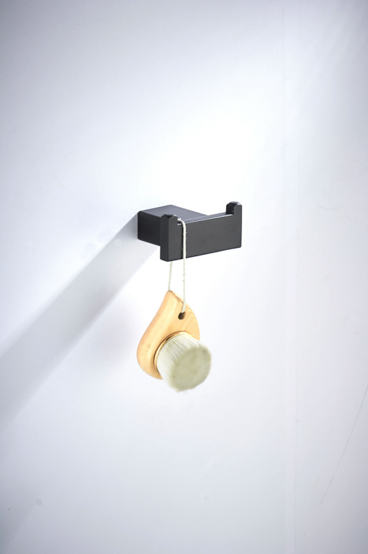 High Quality Black Stainless Steel Bathroom Robe Hooks & Accessories