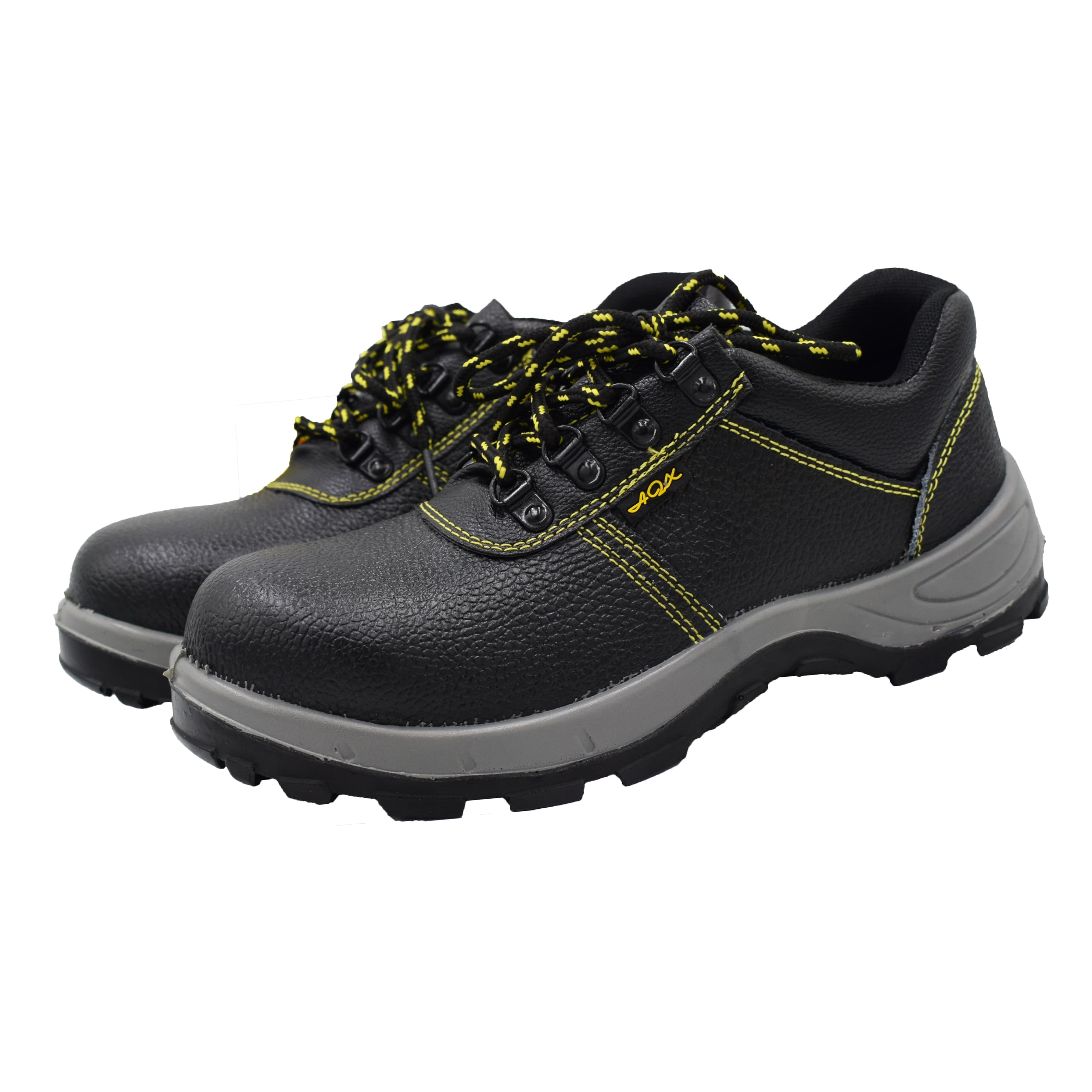 Anti-smashing and anti-stabbing labor safety shoes