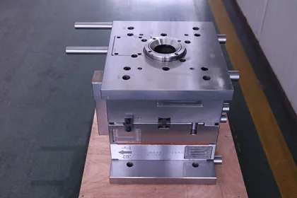 Shuai-Gang Precision Plastic Injection Mold System